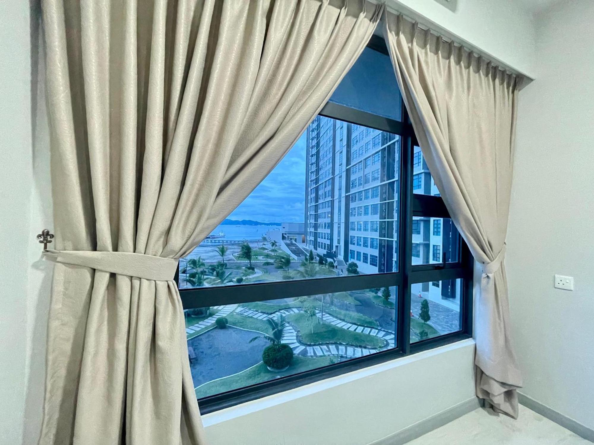 Апартаменты Jesselton Quay Sea & Pool View For 6 Pax Кота-Кинабалу Экстерьер фото
